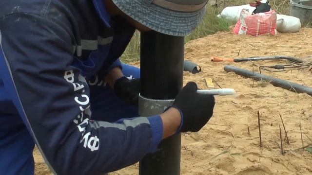 вкручивание винтовых свай смотреть онлайн