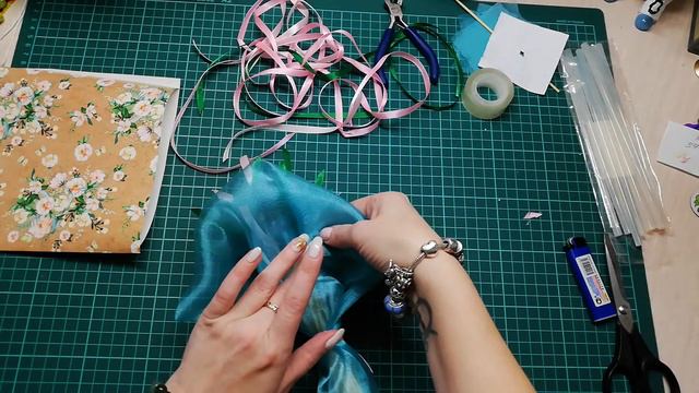 Как Правильно Дарить Чупа-Чупс / How To Give A Chupa Chups Correctly смотреть онлайн