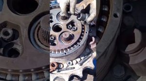 Разборка бортового редуктора Hy-Dash экскаватора SANY-235