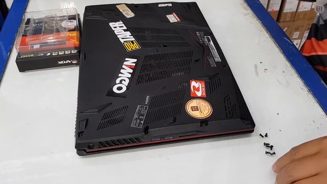 Laptop MSI GL63 : Upgrade SSD PCIe NVMe 3 x4 buat editing, game & desain смотреть онлайн
