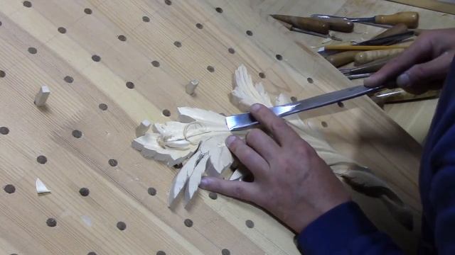 Новый элемент. Акантовый лист. Резьба по дереву. Часть 3. смотреть онлайн