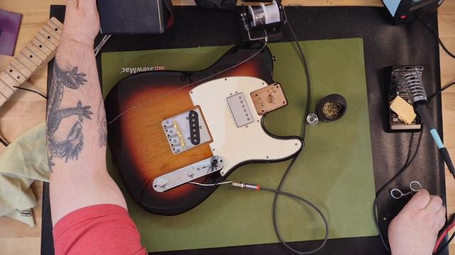 Building an Inexpensive Fender American Performer Telecaster w/Humbucker #guitar #guitarist #fender смотреть онлайн