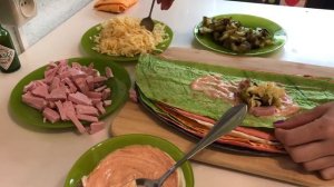 Конвертики из лаваша с сыром и колбасой очень хрустящие!!!?