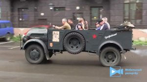 Посетители выставки Моторы войны прокатились на армейском внедорожнике Steyr 1500