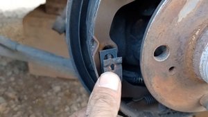 rear brakes replace how to remove the drum Suzuki aerio