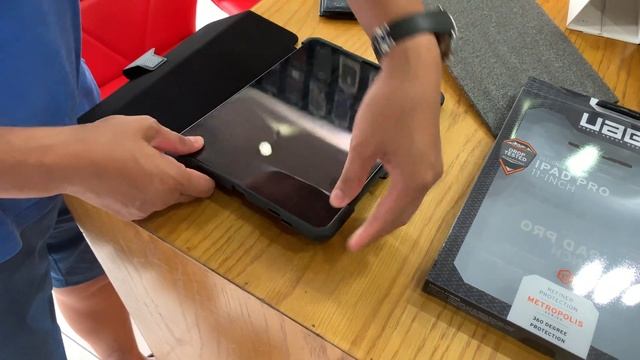 iPad Pro 11inch VS UAG giá rẻ tại www.iCenter.vn смотреть онлайн