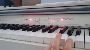 На цифровом пианино Casio PX-750we громко стучат клавиши при нажатии