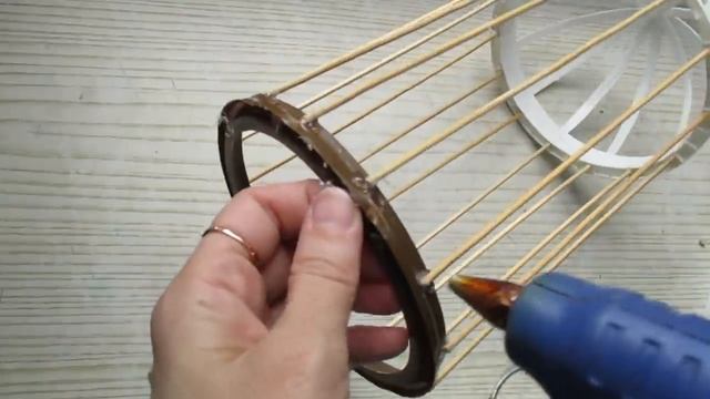 Клетка из пластикового ведёрка\#клетка#декоративнаяклеткасвоимируками#