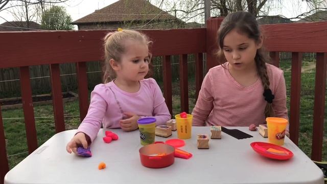 Play-Doh. Волшебное кофе. Лепка пластилином. смотреть онлайн