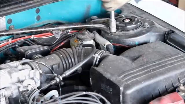 Toyota Celica T20 Fix -- Install a GT-Four ST205 Strut Bar смотреть онлайн