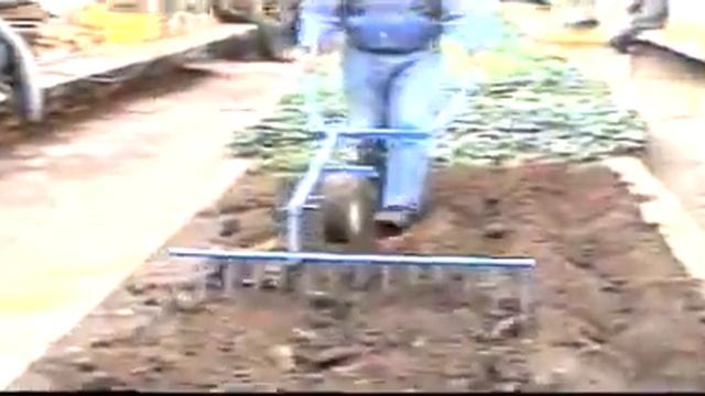 Моя тележка со сменными приспособлениями к ней для работы на приусадебном участке. смотреть онлайн