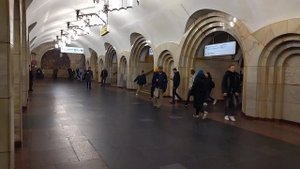 Станция метро "ДОБРЫНИНСКАЯ"