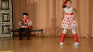 Танец в школе 1360 «Мужичок с гармошкой» 2013 год Костина Анна