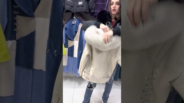 Мы опять всё показываем на себе, а хотим увидеть на Вас! Роскошные дублёнки и бомберы из нат. кожи. смотреть онлайн