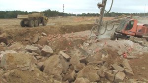 Дробление скального грунта невзрывным способом по технологии "ГДШ" (газогенератор давления шпуровой