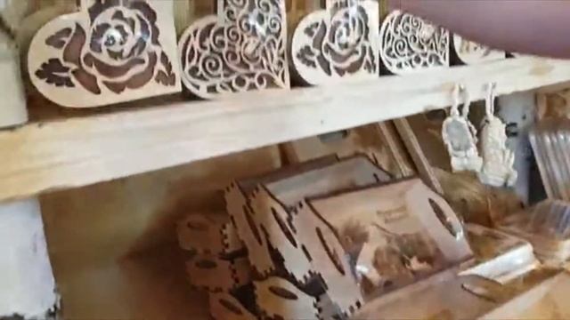 Магазин сувениров из чистого дерева смотреть онлайн