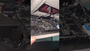 Vw Tiguan 2018 замена ламп в переднем плафоне (changing light in front cover)