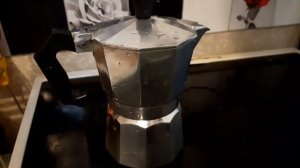 Гейзерная кофеварка