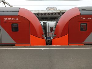 Поездка на ЭС2Г 025/020 Ласточка. Маршрут Тосно - Санкт-Петербург