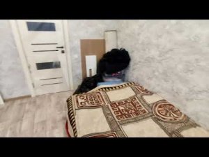 Ремонт в хрущевке своими руками, Собираю мебель в комнате, делаю откос на окно.