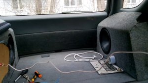2 саба Nakamichi по 600ватт и усилитель Audison 1200ватт