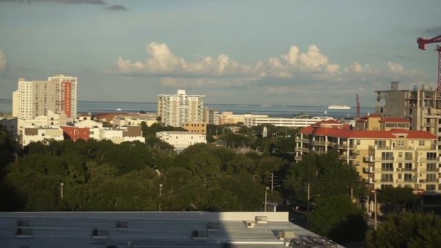 Downtown SAINT PETERSBURG Florida / САНКТ ПЕТЕРБУРГ Штат Флорида США смотреть онлайн