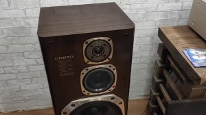 Onkyo d-77xx (brown)+ marantz pm-15f