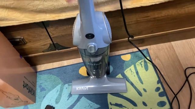 Сотрёт пыль в порошок. Обзор вертикального пылесоса Kitfort KT-509 смотреть онлайн