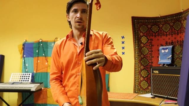 Советская балалайка уделывает Gibson! смотреть онлайн