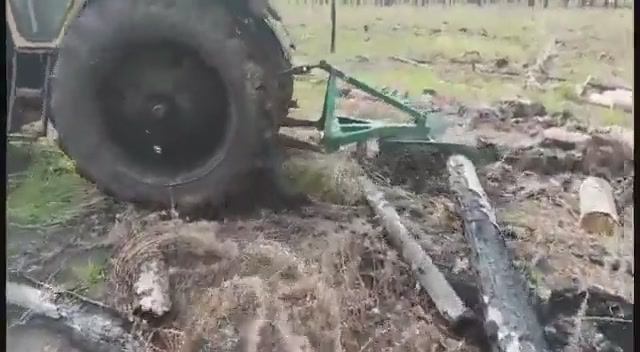 Плуг лесной легкий ПЛЛ-1,4 Леспромресурс - подготовка почвы под посадку лесных культур смотреть онлайн