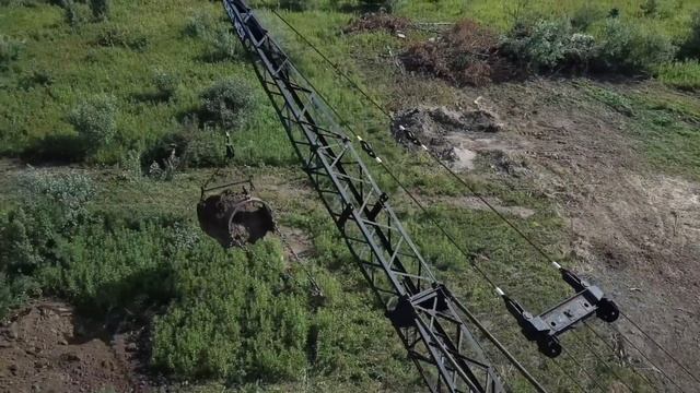 Digging a New Pond With a Drag Line Excavator смотреть онлайн