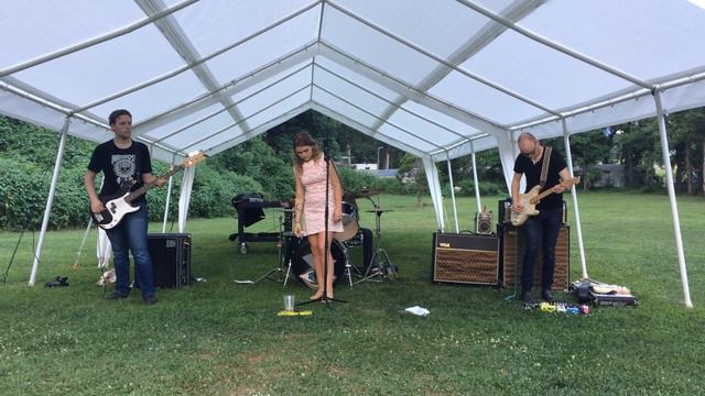 The Mercury Arcs "Born On The Bayou" 6-17-17 Sweeten Creek Brewery Asheville NC смотреть онлайн