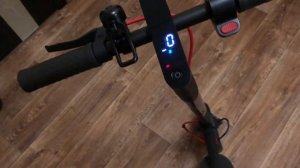 Электросамокат Xiaomi Mijia M365 Pro (Распаковка и обзор)