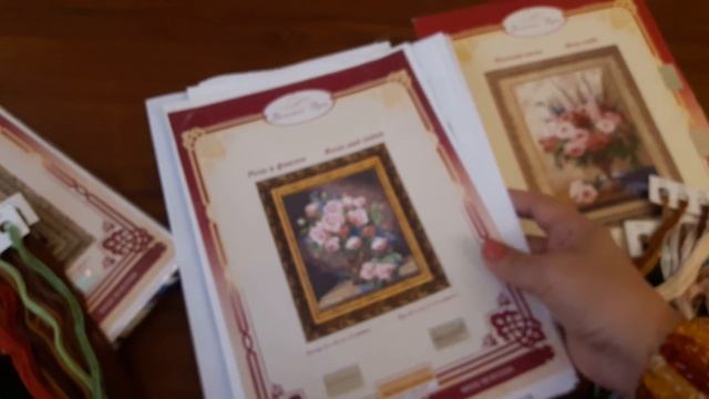 Обзор наборов "Розы и фиалки" и "Античные цветы" от Золотого руно смотреть онлайн