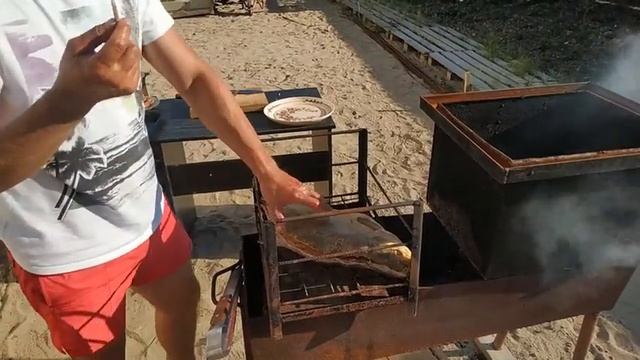 Гигантский лещ горячего копчения!!!
