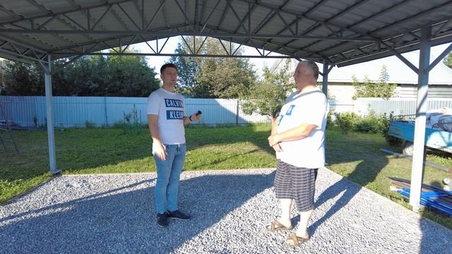НАВЕС ИЗ МЕТАЛЛОЧЕРЕПИЦЫ В ЕДИНОМ СТИЛЕ С ДОМОМ И БАНЕЙ