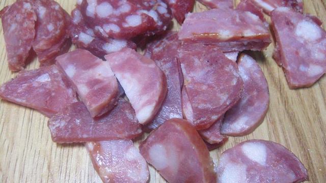 Пицца с ананасами