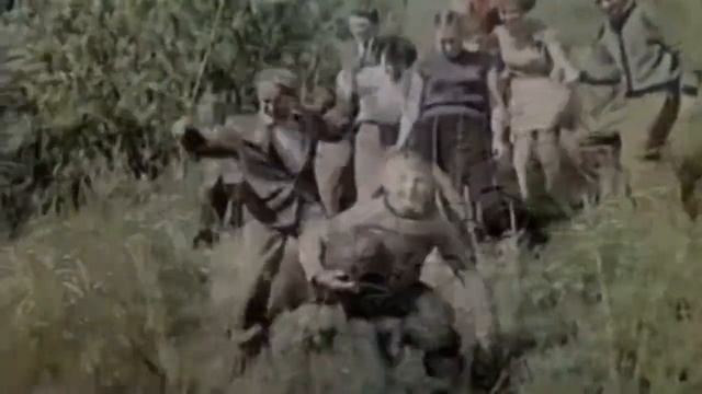 По селу тропинкой кривенькой. смотреть онлайн