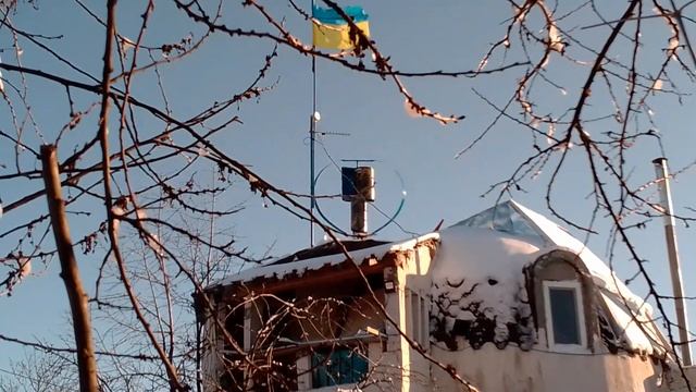 Солнечно-ветровая электростанция для дачного домика! смотреть онлайн