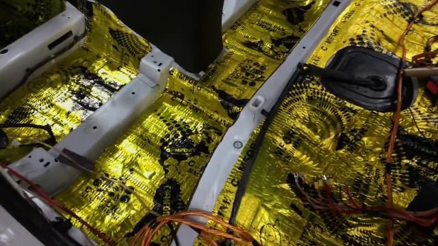 Полная шумка сделала этот Солярис по-настоящему премиальным - тихо, словно в уютной квартирке смотреть онлайн