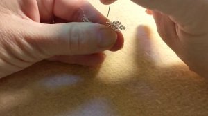 "РОЖДЕСТВЕНСКИЙ АНГЕЛ". Игрушка из бисера. Часть 2/2.