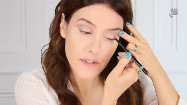 Свежий весенний макияж / A fresh spring makeup look by Lisa Eldridge with Lancome смотреть онлайн
