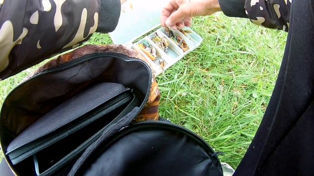 Ловля окуня на лесном пруду. смотреть онлайн