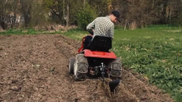 Новинка!Минитрактор Митракс. Работа с плугом,бороной,культиватором.