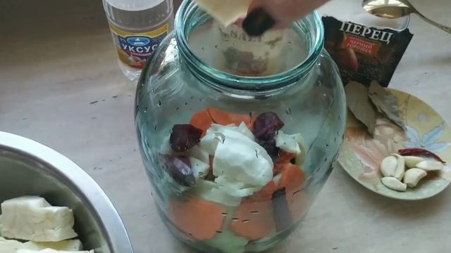 Капуста со свеклой на зиму - простой и вкусный рецепт! смотреть онлайн