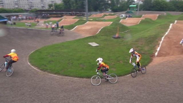BMX Race 1 этап кубка Москвы 2013 - финал 9-10 лет девочки смотреть онлайн