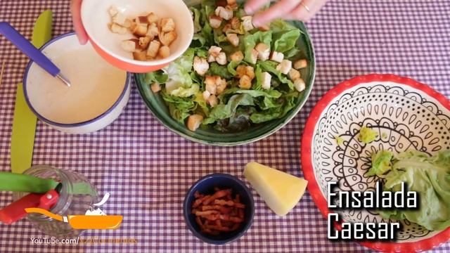 Cómo hacer una ensalada Caesar o César смотреть онлайн