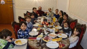 Христианская песня: Если лилию Бог любит. Благодарю всех вас за ваши молитвы! Семья Яловский