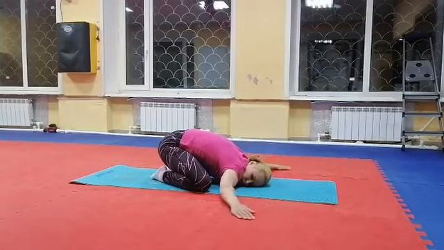 Контр-асана "Поза ребёнка" #aeroyoga_rf_online и @aeroyoga_rf смотреть онлайн