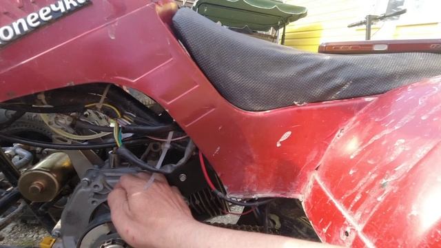 Бешеный квадрик с двигателем Лифан 20. Предстоит переделка. смотреть онлайн